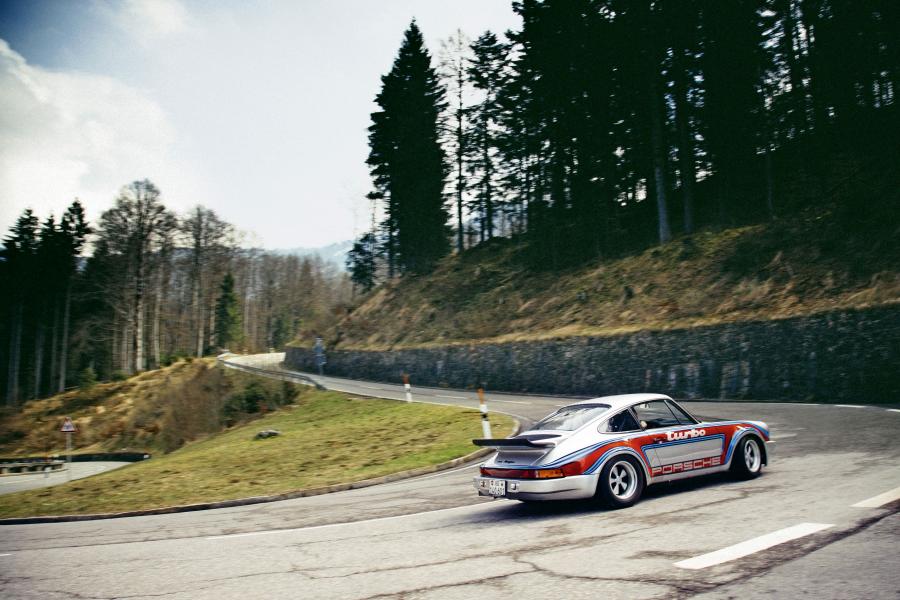  Porsche 911 Turbo RS 1975 года  (фото 2 из 4)